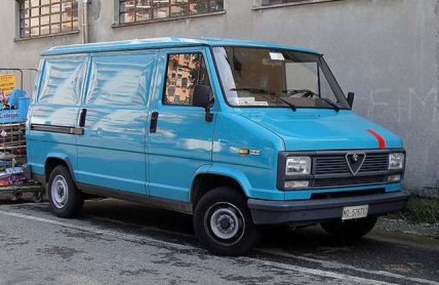 Haszonjárművek Alfa Romeo emblémával