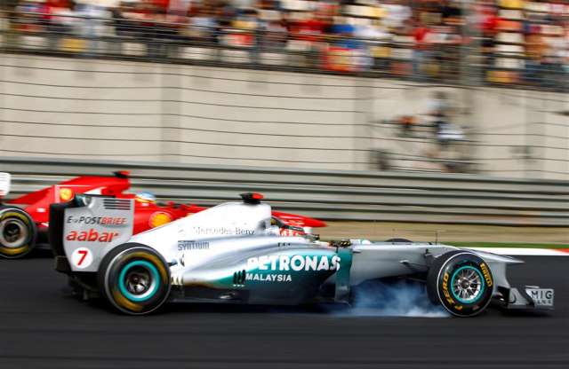 Elektromos turbót kapnak a Formula–1-es autók