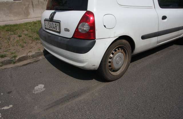 Beragadt a kézifék? Segít a kapalács!