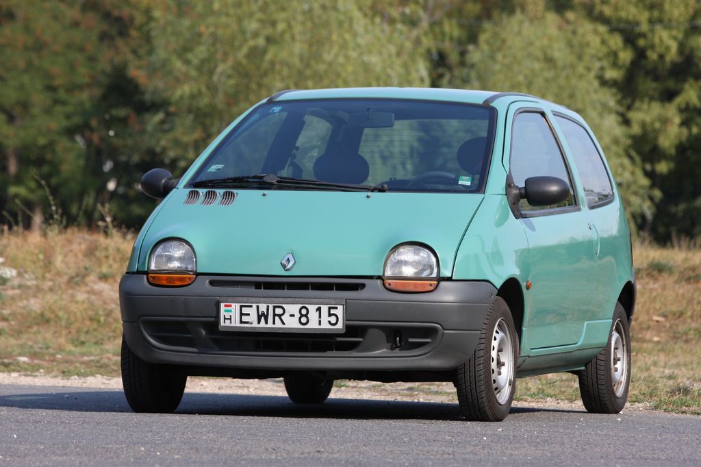 RENAULT TWINGO