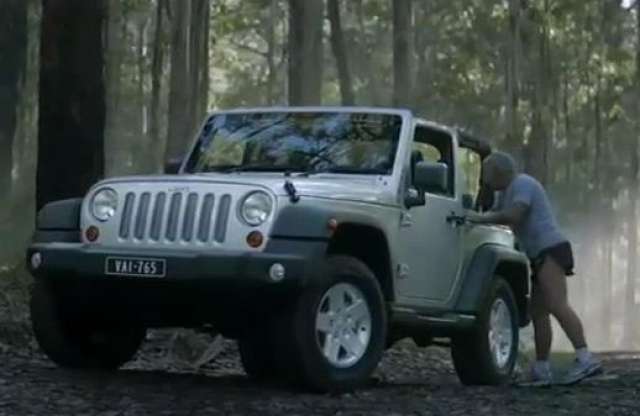 79 éves focisztár hirdeti a Jeep-et