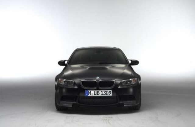 Négy út áll a BMW M3 előtt