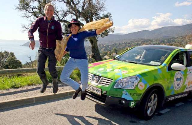 Magányosan, villanyautóval a Föld körül