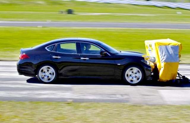 Vészfékezve előzte be a Volvo a német prémiumautókat