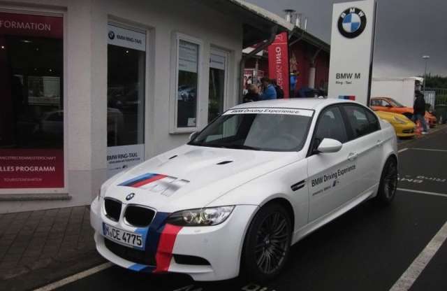 BMW M5 után ciki az M3