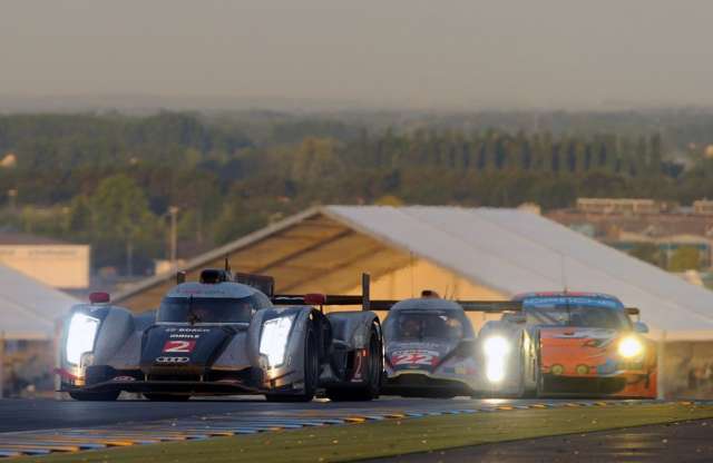 Le Mans: balesetek után is első az Audi