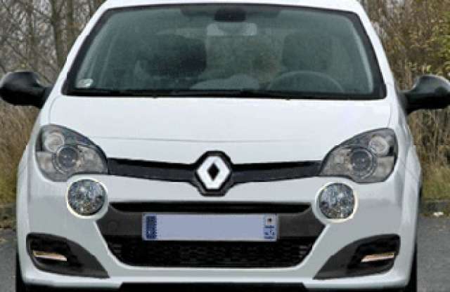 Macsóbb arcot kap a Renault Twingo