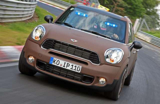 Megfosztották fényezésétől a MINI szabadidőjárművét