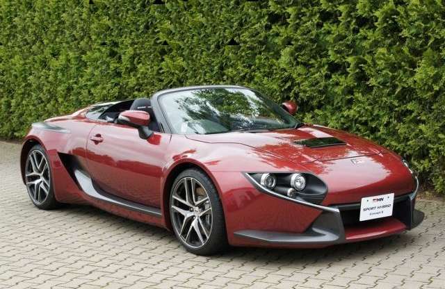 Itt egy sporthibrid a semmiből