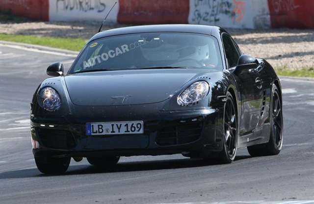 Álruhában a Porsche kisebbik kupéja