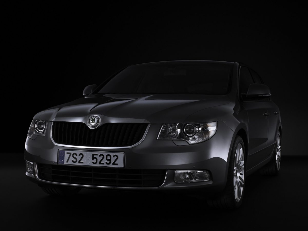 SKODA SUPERB