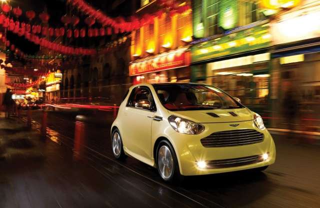 Születésnapi Astont az asszonynak!