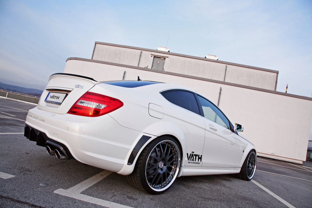 MERCEDES-BENZ C 63 AMG