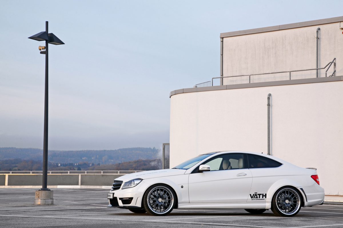 MERCEDES-BENZ C 63 AMG