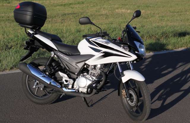 Motorozás csak szülői engedéllyel