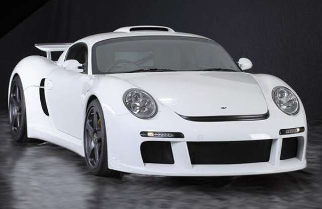 Középmotoros Porsche 911 átirat