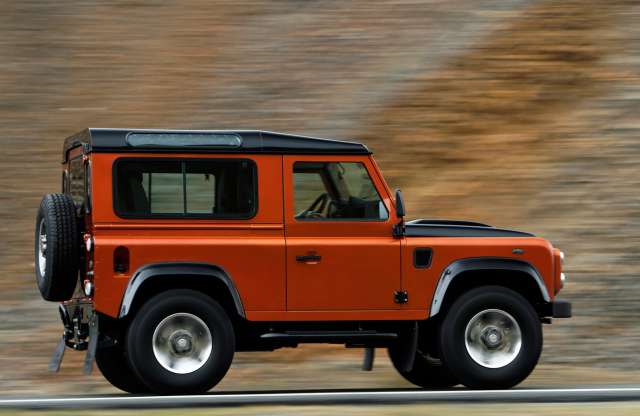 Nyugdíjba vonul a Land Rover Defender?