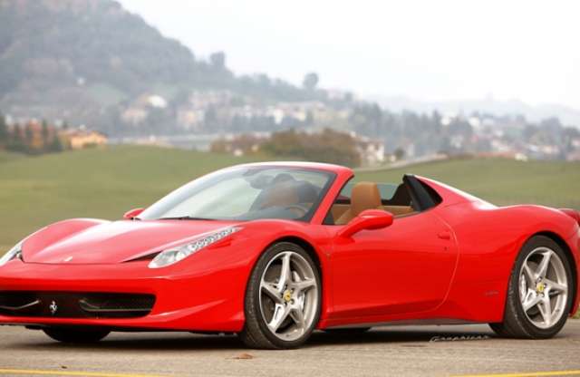 Megnyílik a Ferrari 458 Italia