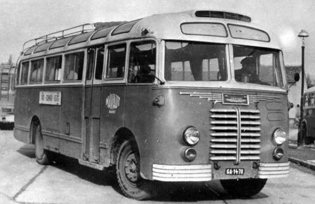 Izzasztó élmény: 60 éves az első Ikarus