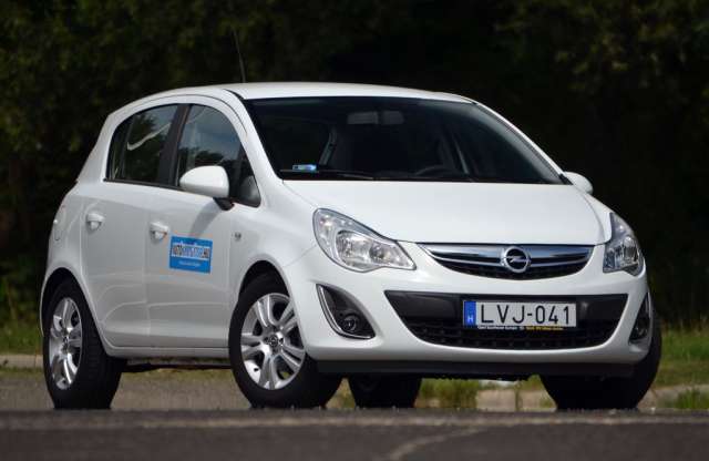 Városban 5 liter alatt: Opel Corsa ecoFLEX teszt