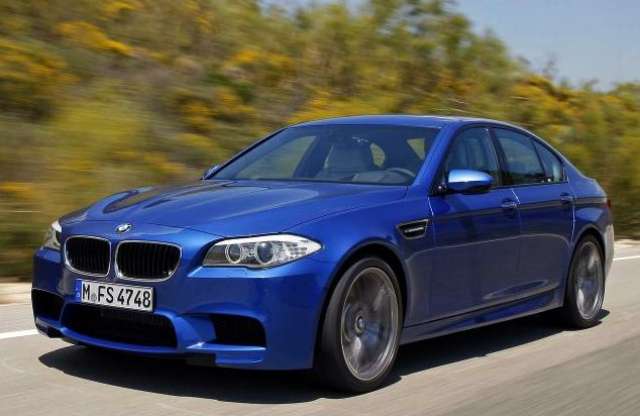 Dízellel kormolhat a BMW M5!