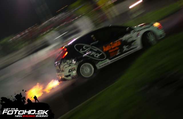 Drift éjszaka a Rabócsiringen