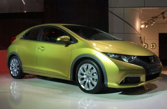 Frankfurt 2011: lényegét tekintve változatlan az új Honda Civic
