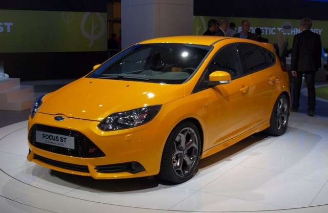 Frankfurt 2011: a legerősebb kompakt kombi, Ford Focus ST