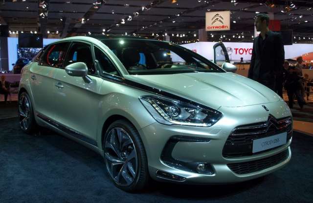 Frankfurt 2011: csak a harmadik, de mégis első a Citroën DS5