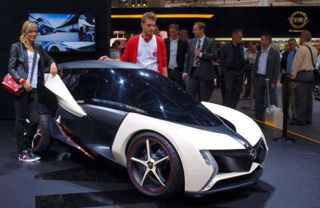 Frankfurt 2011: Nem rakéta az Opel RAK e