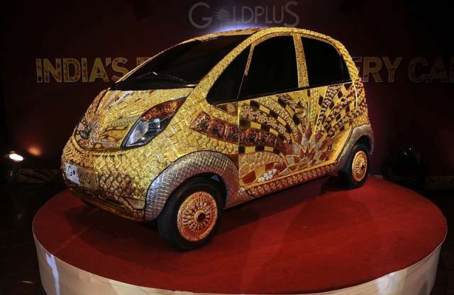 Népautó, közel egymilliárd forintért