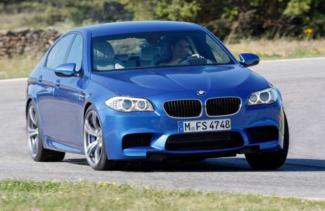 Átverés a BMW M5?