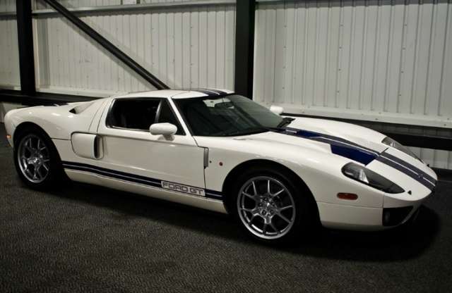 Jenson Button megválik autójától