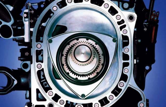 Vezetni nem tudott, de motorokat tervezett