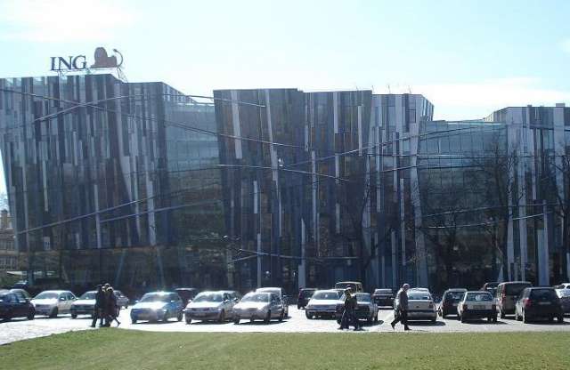 Pesten a városligetből a Duna-partra űzik a parkolókat. Nem lesz ingyen!