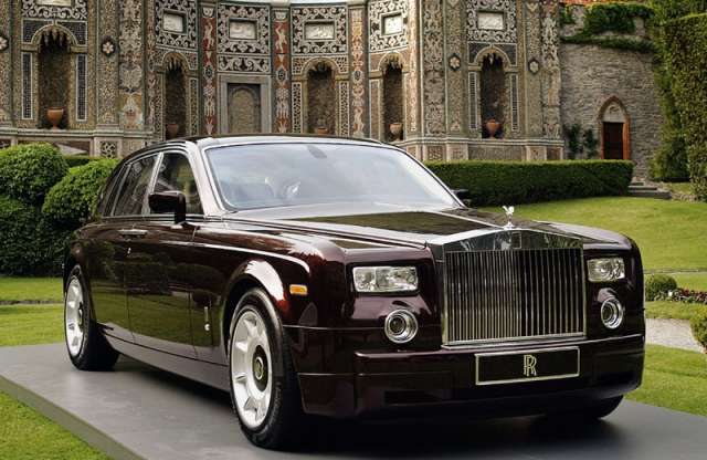 Hódításba kezd a Rolls-Royce