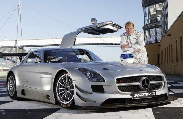 Hakkinen visszatér!