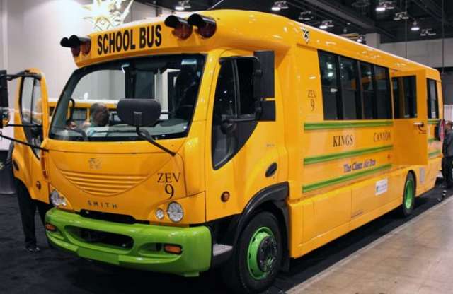 Elektromos iskolabusz 200 km-es hatótávval