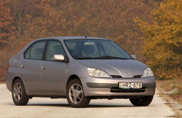 Hazai megoldás a filléres autózásra: használt Prius autógázzal