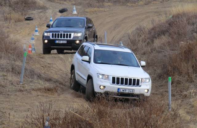 Olasz segítséggel kapar magyar sarat a Jeep