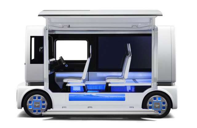 Hekk, lángos és fagyi az üzemanyagcella fölött