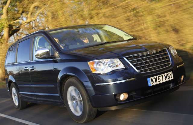 Félmillió dollárnyi kokain a használt kisbuszban