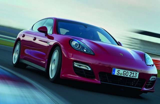 Porsche Panamera GTS: pajzs a piaci rés ellen
