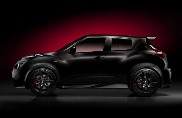 Nissan Juke-R: van benne anyag