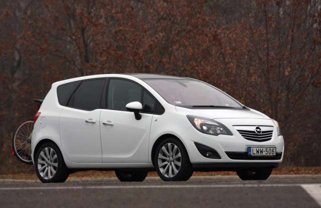 Van zsákodban minden jó: Opel Meriva 1.7 CDTI Cosmo teszt
