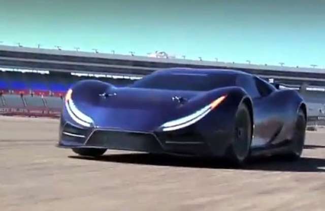 2,3 másodperc alatt van százon, jogsi sem kell hozzá