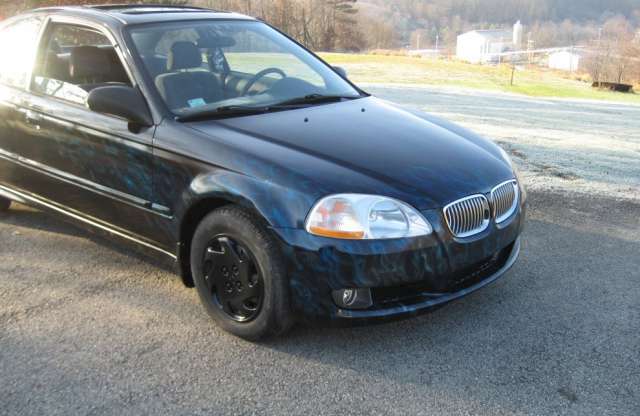 Szervátültetés Dr. Bubó módjára: BMW-vesék a Hondán