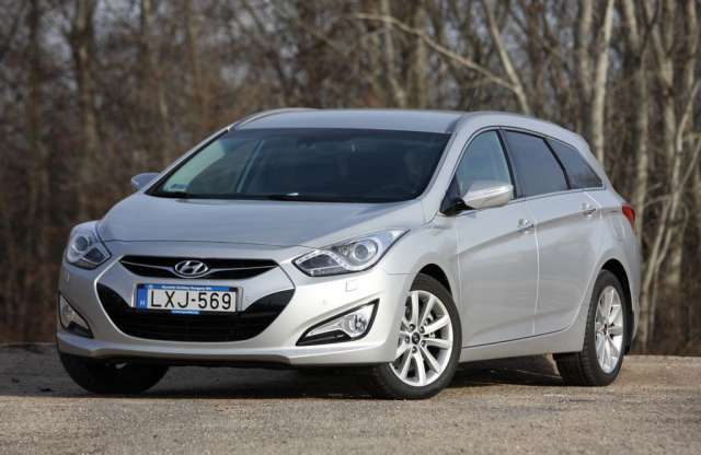 Koreában is gyártanak Passatot, Mondeót? Hyundai i40 cw teszt