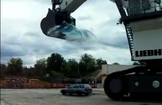 Totálkárral végződött a kocsimosás