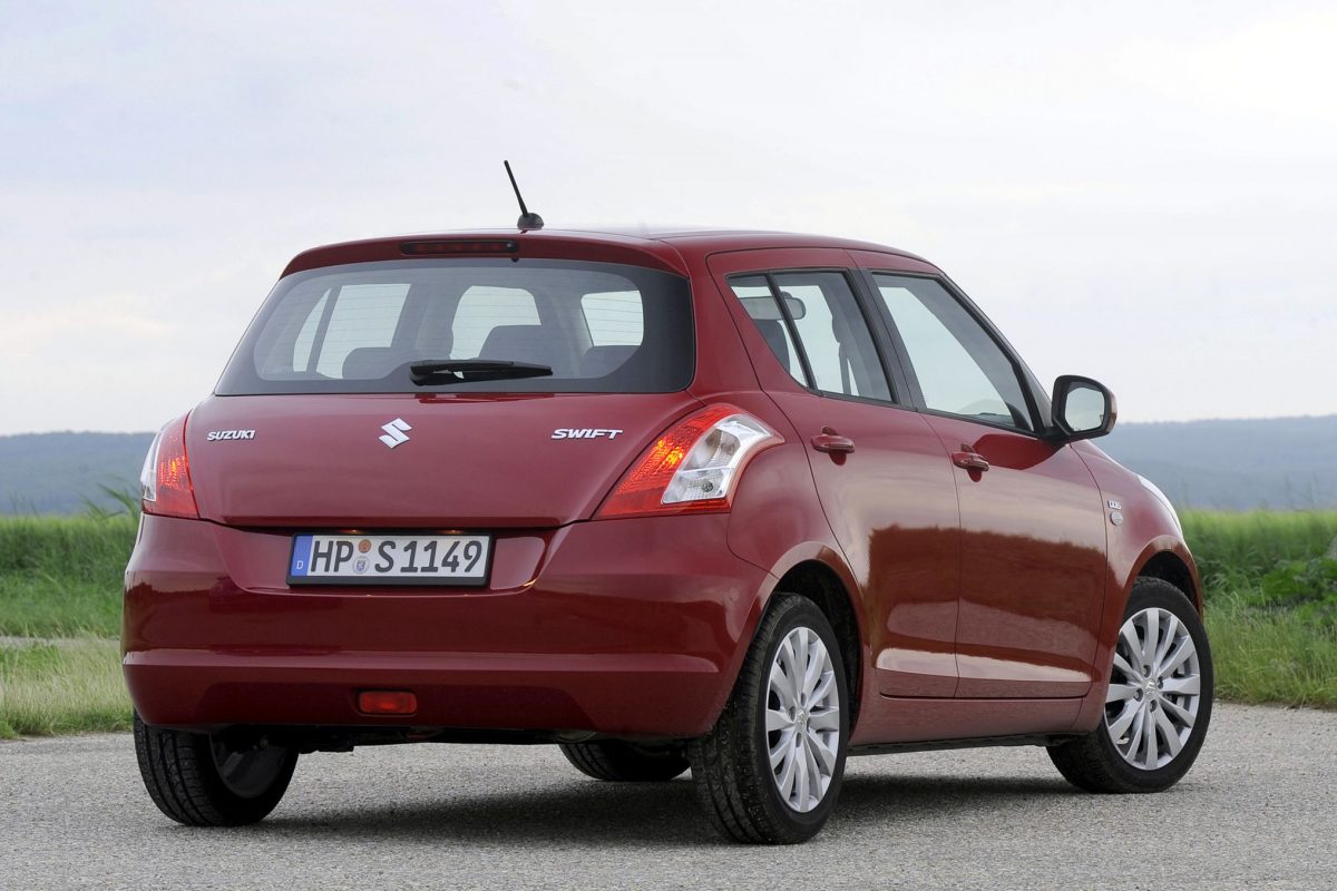 SUZUKI SWIFT